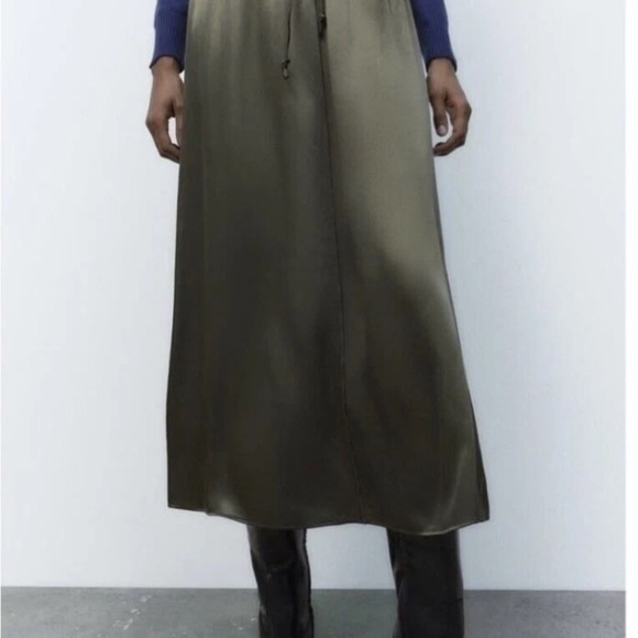 Zara Satin Effect Midi Skirt Olive Green Pull On Drawstring size Large - Picture 2 of 5